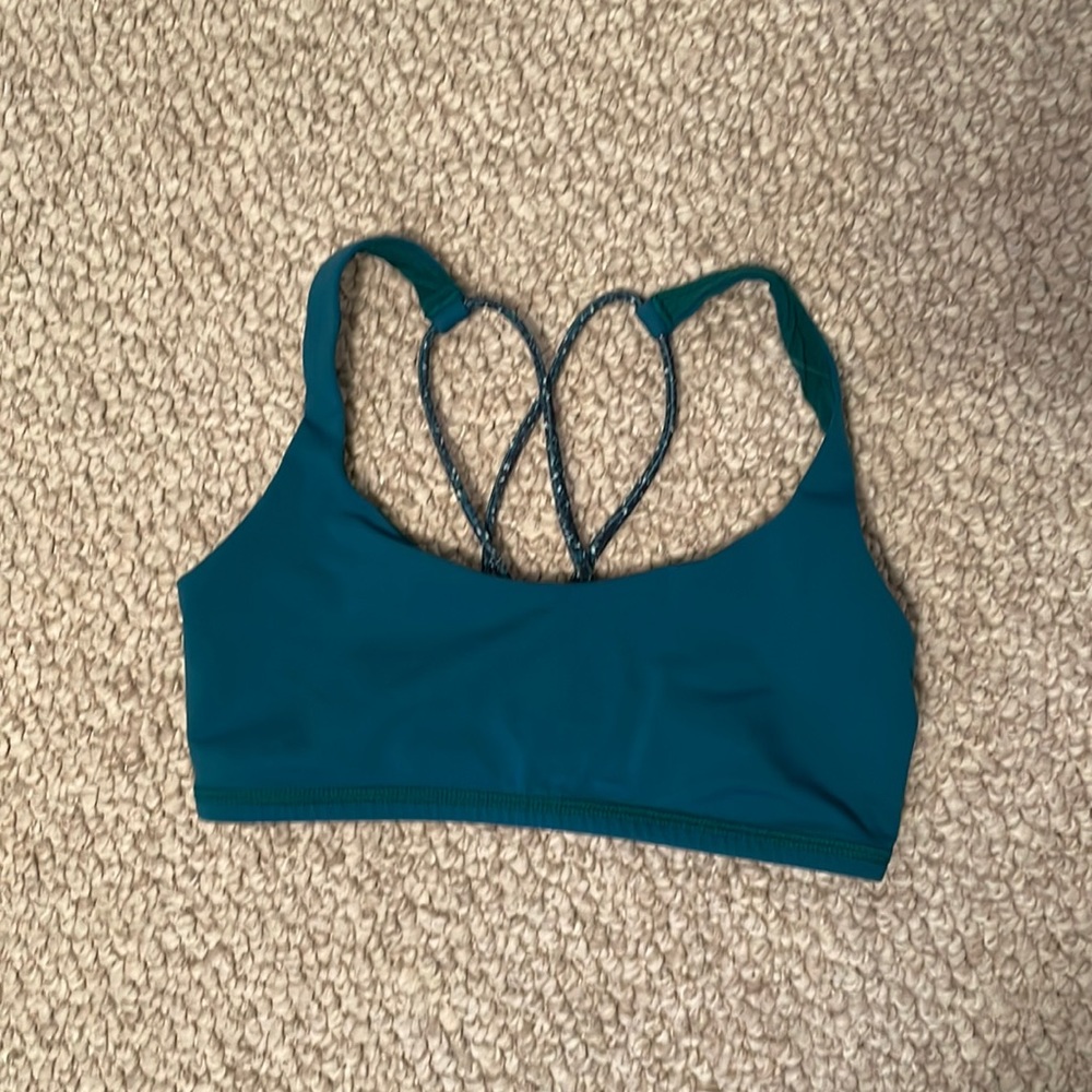 Lululemon sport bra
